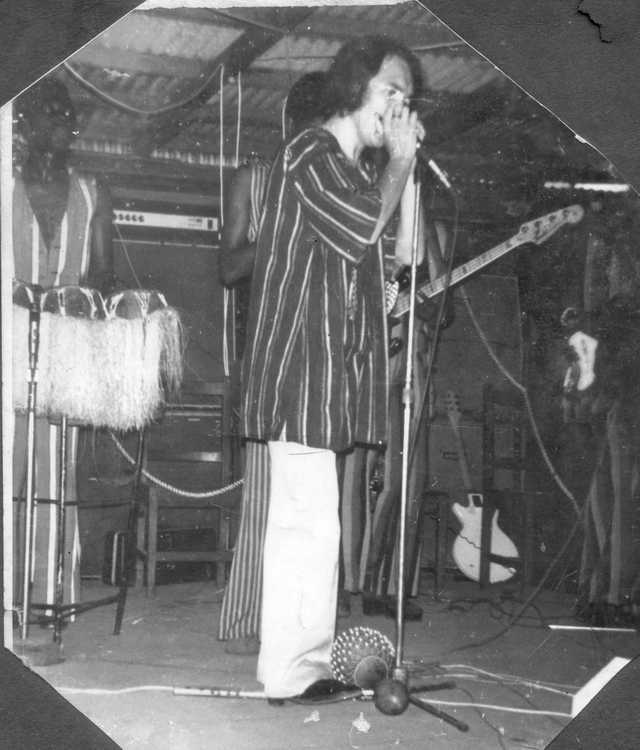 John Collins - on harp with Bunzu Band at Fela's Afrika Shrine lagos 1974