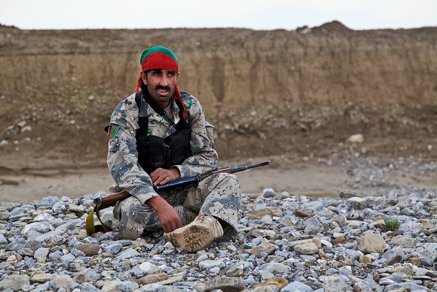 This image has an empty alt attribute; its file name is Afganistan-soldado-guerra-Pixabay.jpg
